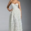 Abito a corsetto con applicazioni floreali decorato Camellia in bianco Abito a corsetto con applicazioni floreali decorato Camellia in bianco