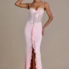 Abito a corsetto in pizzo decorato Beatrix Premium in rosa confetto Abito a corsetto in pizzo decorato Beatrix Premium in rosa confetto