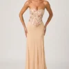 Abito a sirena con corsetto decorato Lysana in beige floreale Abito a sirena con corsetto decorato Lysana in beige floreale