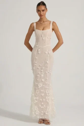 Abito corsetto con scollo morbido e applicazioni decorative Vasanta in bianco Abito corsetto con scollo morbido e applicazioni decorative Vasanta in bianco