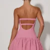 Abito corto a corsetto con orlo a palloncino e cut-out Lavinia in rosa antico Abito corto a corsetto con orlo a palloncino e cut-out Lavinia in rosa antico