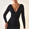 Abito corto A-line con scollo profondo e ruches in TENCEL™ Modal, colore nero Abito corto A-line con scollo profondo e ruches in TENCEL™ Modal, colore nero