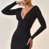 Abito corto A-line con scollo profondo e ruches in TENCEL™ Modal, colore nero Abito corto A-line con scollo profondo e ruches in TENCEL™ Modal, colore nero