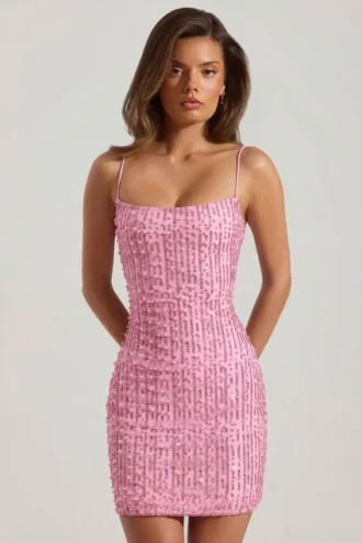 Abito corto aderente con scollo rotondo e decorazioni Lunetta in rosa Abito corto aderente con scollo rotondo e decorazioni Lunetta in rosa