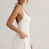 Abito corto Reanna in modal con scollo all’americana e schiena scoperta, colore bianco Abito corto Reanna in modal con scollo all’americana e schiena scoperta, colore bianco