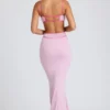 Abito da sera Bella con bordi a contrasto e cut-out in rosa tenue Abito da sera Bella con bordi a contrasto e cut-out in rosa tenue