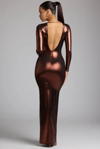 Abito da sera Safiya in jersey metallizzato a maniche lunghe, color bronzo ramato Abito da sera Safiya in jersey metallizzato a maniche lunghe, color bronzo ramato