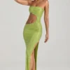 Abito lungo a fascia con cut-out decorato Alamea in verde pera Abito lungo a fascia con cut-out decorato Alamea in verde pera