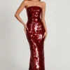 Abito lungo a fascia con decorazioni 3D Nottola in rosso Abito lungo a fascia con decorazioni 3D Nottola in rosso
