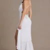 Abito lungo con collo a cappuccio e schiena scoperta in chiffon Emmeline, bianco Abito lungo con collo a cappuccio e schiena scoperta in chiffon Emmeline, bianco