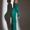 Abito lungo con cut-out Audra in verde smeraldo Abito lungo con cut-out Audra in verde smeraldo