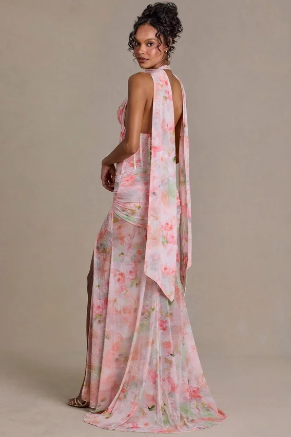 Abito lungo con dettagli a sciarpa decorato Primrose Premium con stampa floreale rosa Abito lungo con dettagli a sciarpa decorato Primrose Premium con stampa floreale rosa