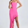 Abito lungo con scollo a fascia, cut-out e volant Acelynn in rosa lollipop Abito lungo con scollo a fascia, cut-out e volant Acelynn in rosa lollipop
