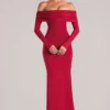 Abito lungo con spalle scoperte e maniche lunghe Depny in rosso ciliegia Abito lungo con spalle scoperte e maniche lunghe Depny in rosso ciliegia
