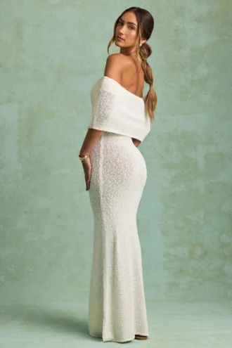 Abito lungo con spalle scoperte Naia Bouclé in bianco