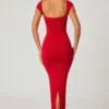 Abito lungo Dolcezza con scollo a cuore in rosso Abito lungo Dolcezza con scollo a cuore in rosso
