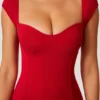 Abito lungo Dolcezza con scollo a cuore in rosso Abito lungo Dolcezza con scollo a cuore in rosso