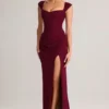 Abito lungo Elva in modal con scollo a cuore e vita arricciata, color vino Abito lungo Elva in modal con scollo a cuore e vita arricciata, color vino