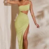 Abito lungo monospalla con cut-out Ishtar in verde Abito lungo monospalla con cut-out Ishtar in verde