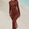 Abito lungo trasparente con schiena scoperta Naura in marrone cioccolato Abito lungo trasparente con schiena scoperta Naura in marrone cioccolato