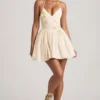 Abito mini a corsetto con applicazioni floreali e scollo all’americana Augusta in avorio