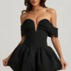 Abito mini a corsetto con spalle scoperte e orlo a palloncino a strati Jessamy in nero