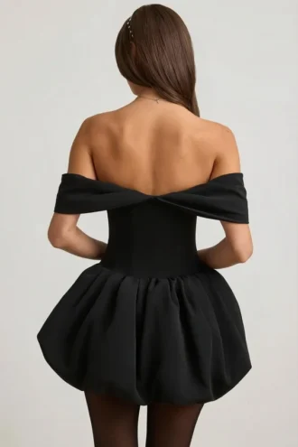 Abito mini a corsetto con spalle scoperte e orlo a palloncino a strati Jessamy in nero