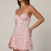 Abito mini a trapezio con decorazioni Edita in rosa balletto