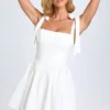 Abito mini con corpetto arricciato Marianna in bianco