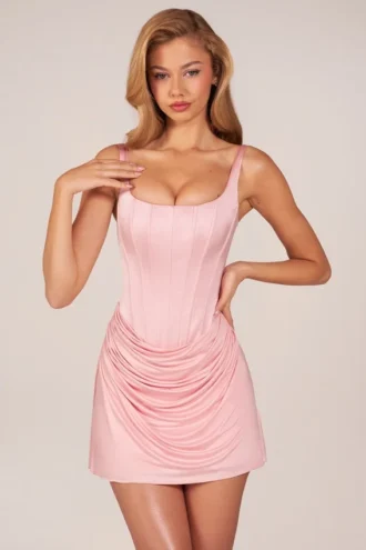 Abito mini drappeggiato con allacciatura Lia in rosa cipria
