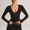 Body a maniche lunghe con scollo profondo in modal Elodie, colore nero Body a maniche lunghe con scollo profondo in modal Elodie, colore nero
