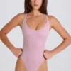 Body a strati con spalline incrociate in jersey di cotone elasticizzato, color malva Body a strati con spalline incrociate in jersey di cotone elasticizzato, color malva