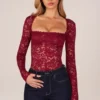 Body con pizzo a maniche lunghe Letizia in rosso ciliegia Body con pizzo a maniche lunghe Letizia in rosso ciliegia