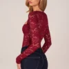 Body con pizzo a maniche lunghe Letizia in rosso ciliegia Body con pizzo a maniche lunghe Letizia in rosso ciliegia