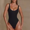 Body con scollo rotondo Reese in nero Body con scollo rotondo Reese in nero