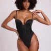 Body corsetto con scollo a V e allacciatura in raso Yelda, nero Body corsetto con scollo a V e allacciatura in raso Yelda, nero