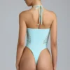 Body estivo con scollo all’americana e allacciatura in blu ghiaccio Body estivo con scollo all’americana e allacciatura in blu ghiaccio