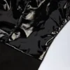Body Siana in vinile lucido con scollo a V, colore nero Body Siana in vinile lucido con scollo a V, colore nero