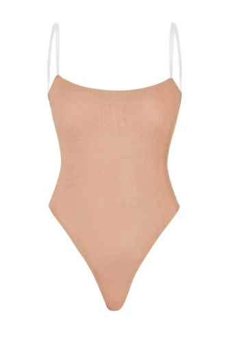 Body tanga con spalline invisibili in morbida rete Intimates color pesca caldo