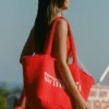 Borsa tote in spugna Velika in rosso fuoco Borsa tote in spugna Velika in rosso fuoco