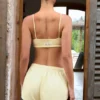 Bralette con scollo quadrato in giallo limone