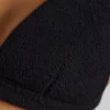 Bralette in pile con scollo a V da casa in nero Bralette in pile con scollo a V da casa in nero