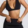 Bralette in pile con scollo a V da casa in nero Bralette in pile con scollo a V da casa in nero