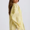 Camicia oversize in popeline di cotone a righe gialle