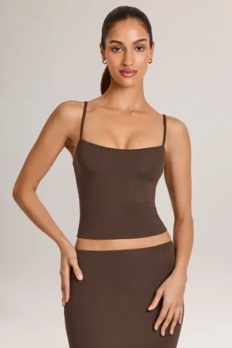Canotta Ailany con scollo rotondo in TENCEL™ Modal, color cioccolato