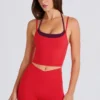 Canotta corta a strati Soft Active in rosso fragola Canotta corta a strati Soft Active in rosso fragola
