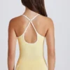 Canotta Soft Active con spalline incrociate in giallo limone Canotta Soft Active con spalline incrociate in giallo limone