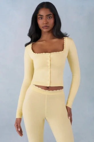 Cardigan a maniche lunghe in maglia Tahlia, colore giallo burro