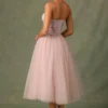Corsetto senza coppe con lacci decorati Elia in rosa floreale Corsetto senza coppe con lacci decorati Elia in rosa floreale
