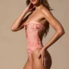 Costume intero a fascia con cut-out Faye con stampa Paisley Costume intero a fascia con cut-out Faye con stampa Paisley